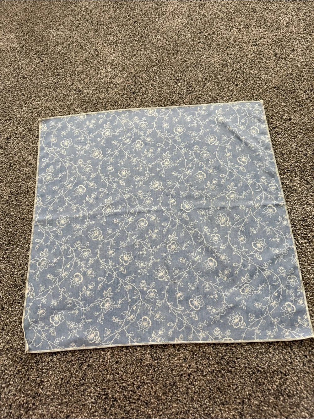 Set of 8 Vintage Blue Floral Cloth Dinner Napkins Cottage Farmhouse